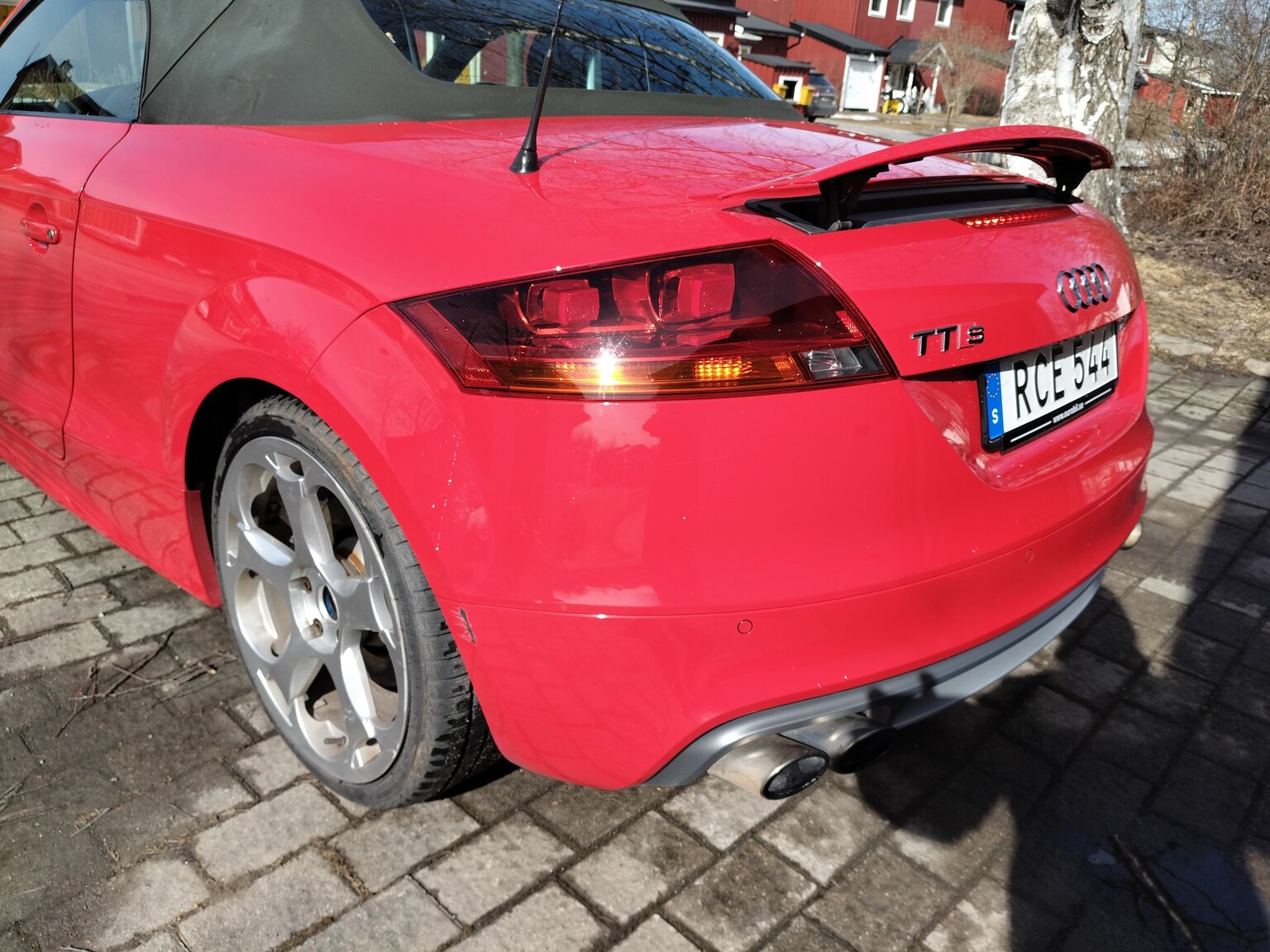 Exterior image of 2009 Audi TTS Roadster