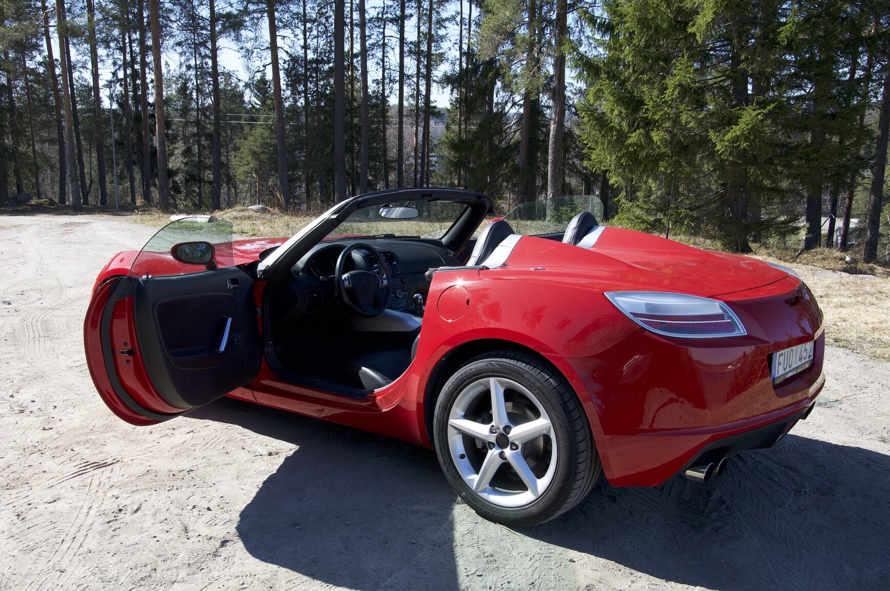 Interior image of 2007 Opel GT 2.0 Turbo