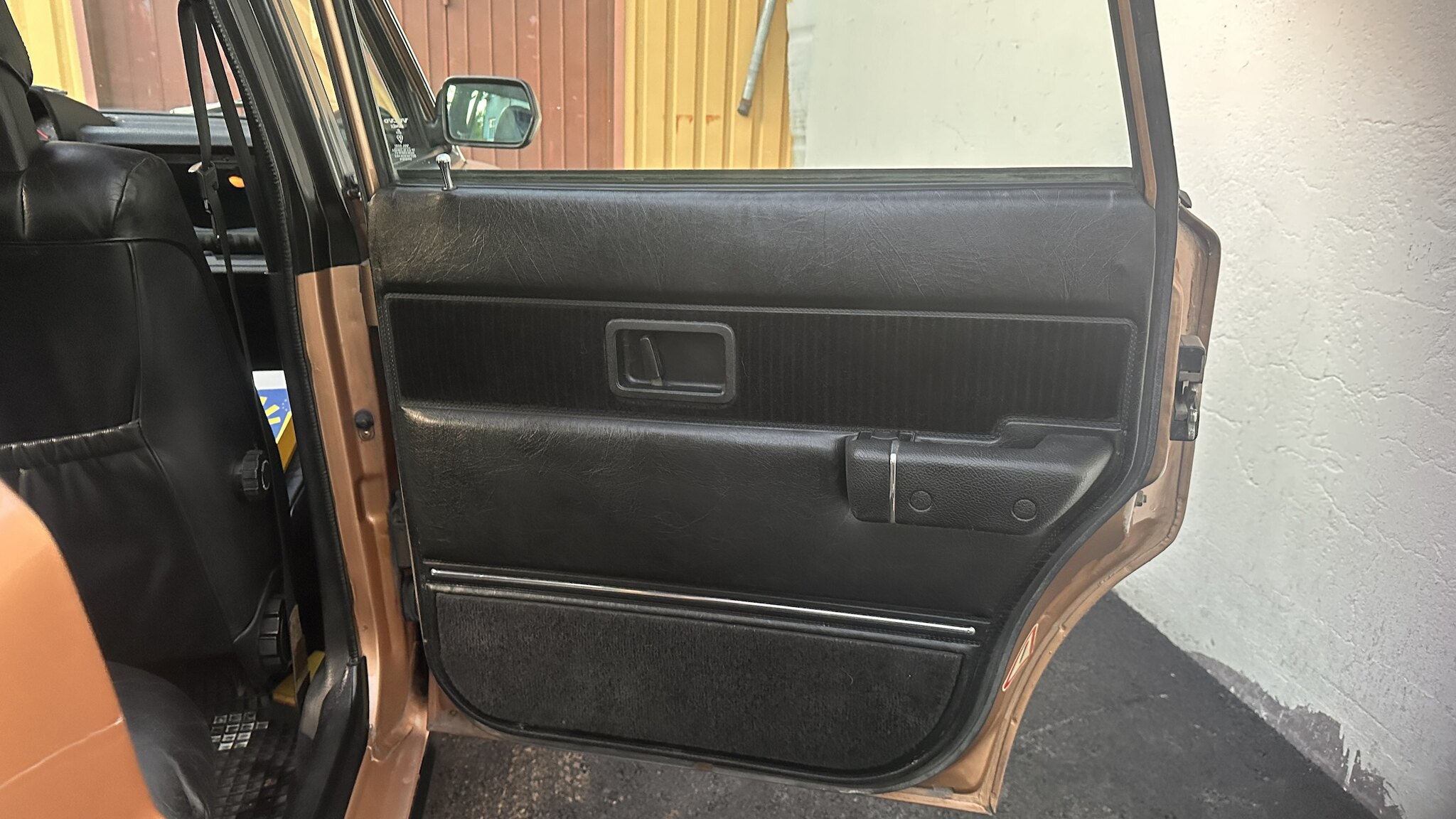 Interiörbild 1981 Volvo 244 GLE D6