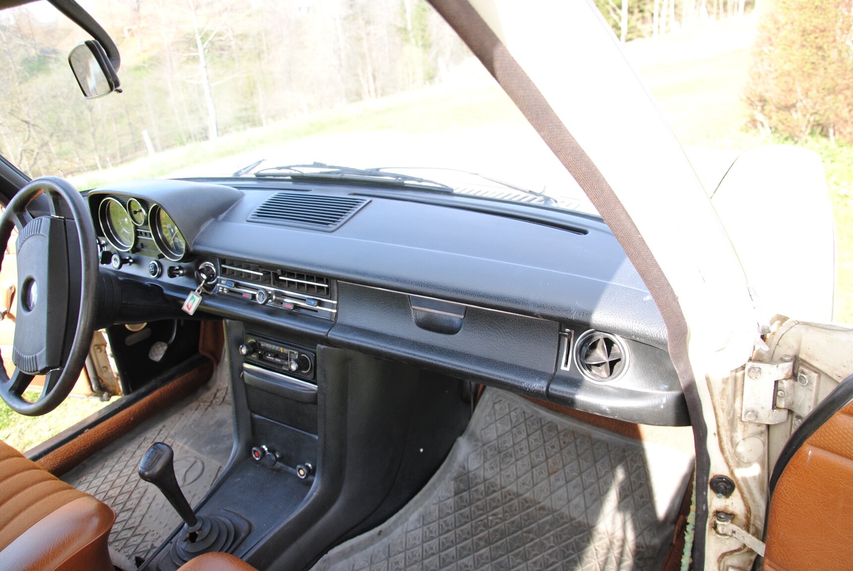 Interiörbild 1971 Mercedes-Benz 220D