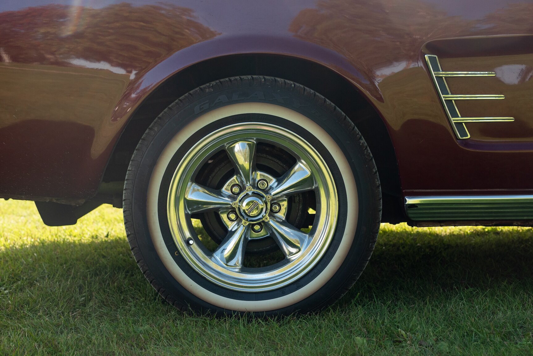 Exteriörbild på 1966 Ford Mustang Convertible