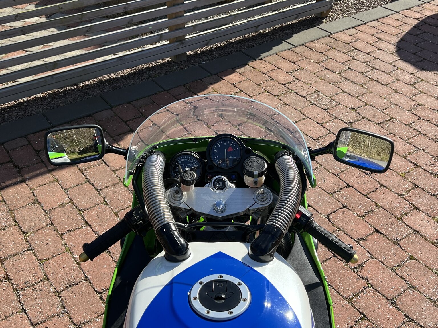 Exterior image of 1989 Kawasaki ZXR 750 H1 (52)