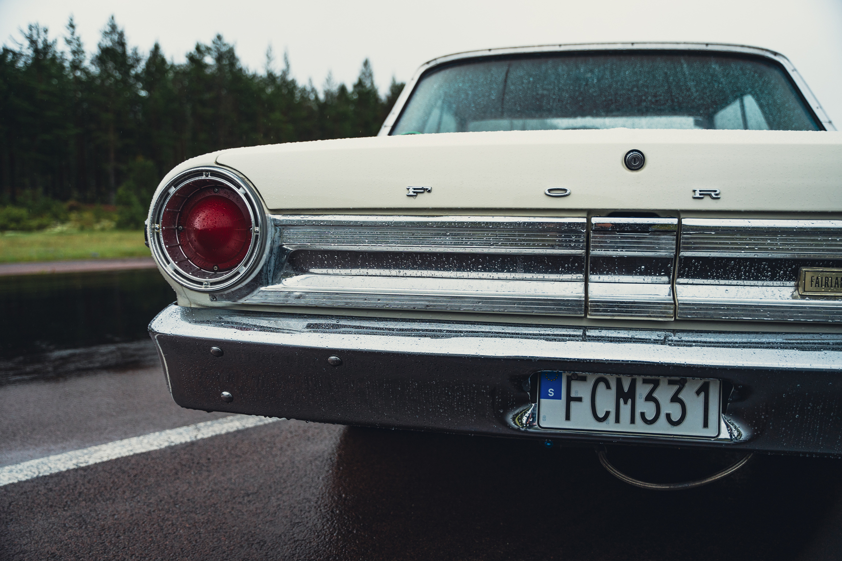 Aussenfoto 1964 Ford Fairlane 500 Sport Coupé (29)