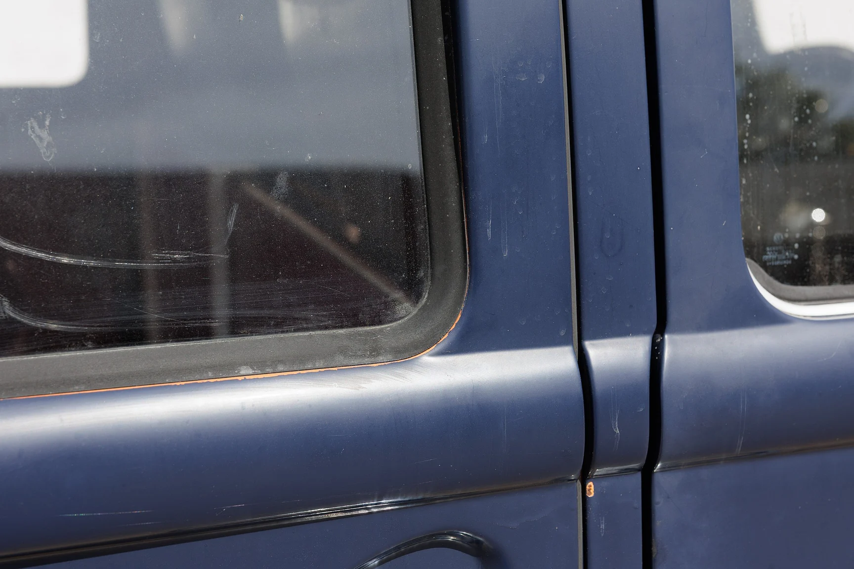 Exterior image of 1973 Volkswagen Typ 2 Transporter T2 (106)