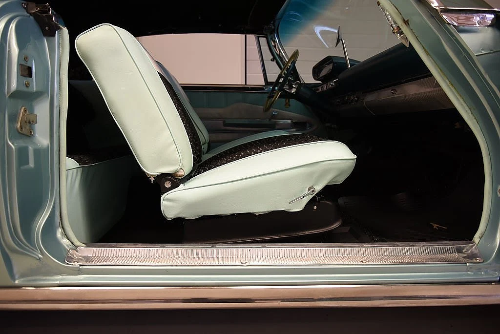 Bild von 1960 Plymouth Fury (67)