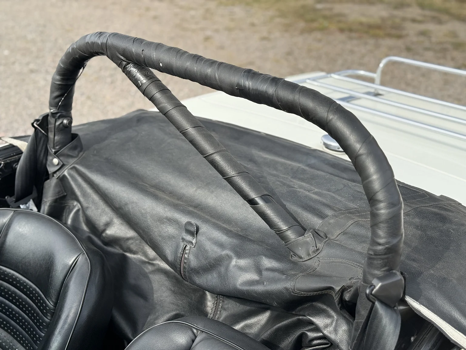 Aussenfoto 1970 Triumph TR6 Hardtop  (44)