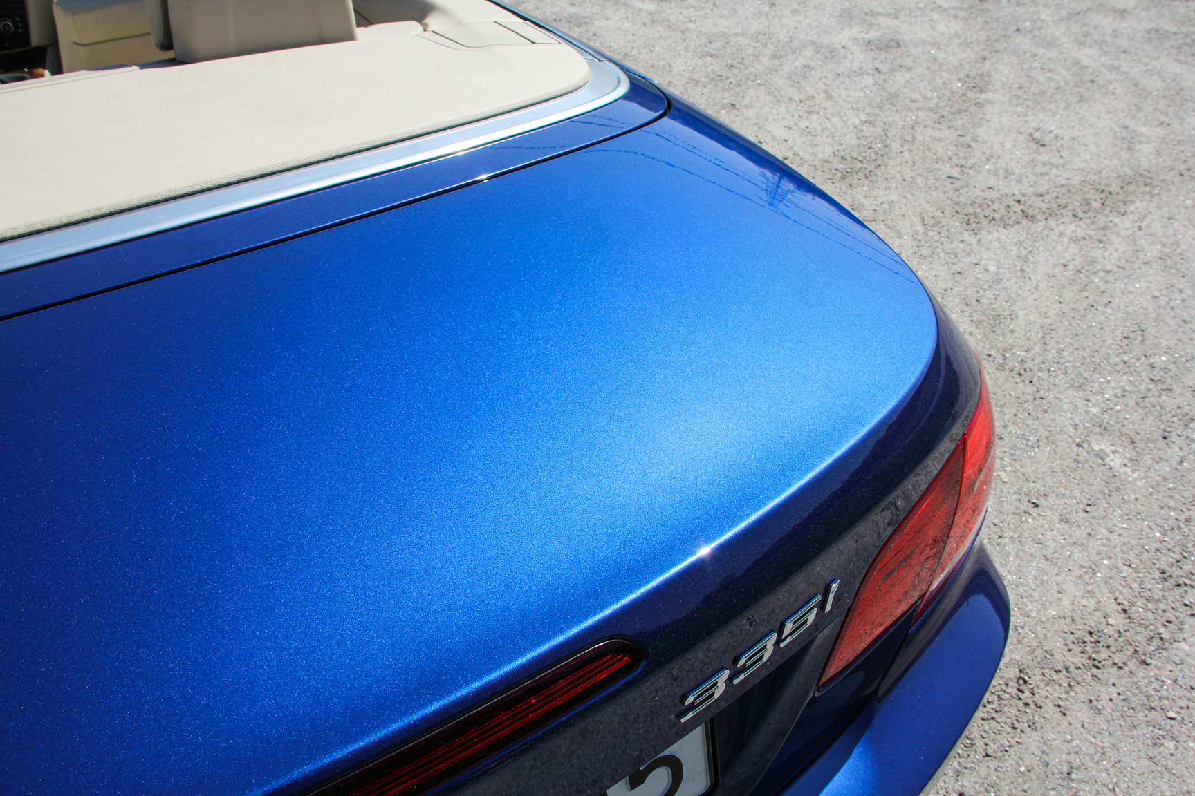 Aussenfoto 2007 BMW 335i Cabriolet (35)