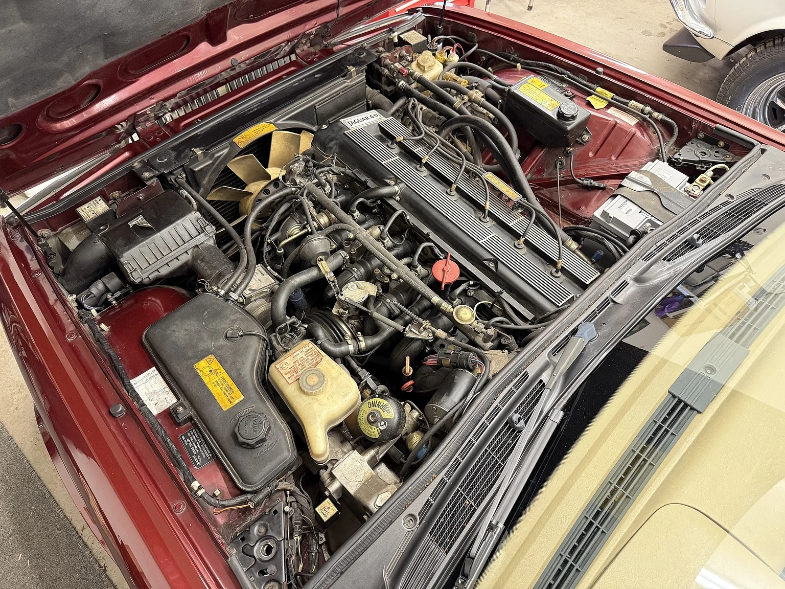 Image of 1991 Jaguar XJ40 Sovereign mechanics (2)