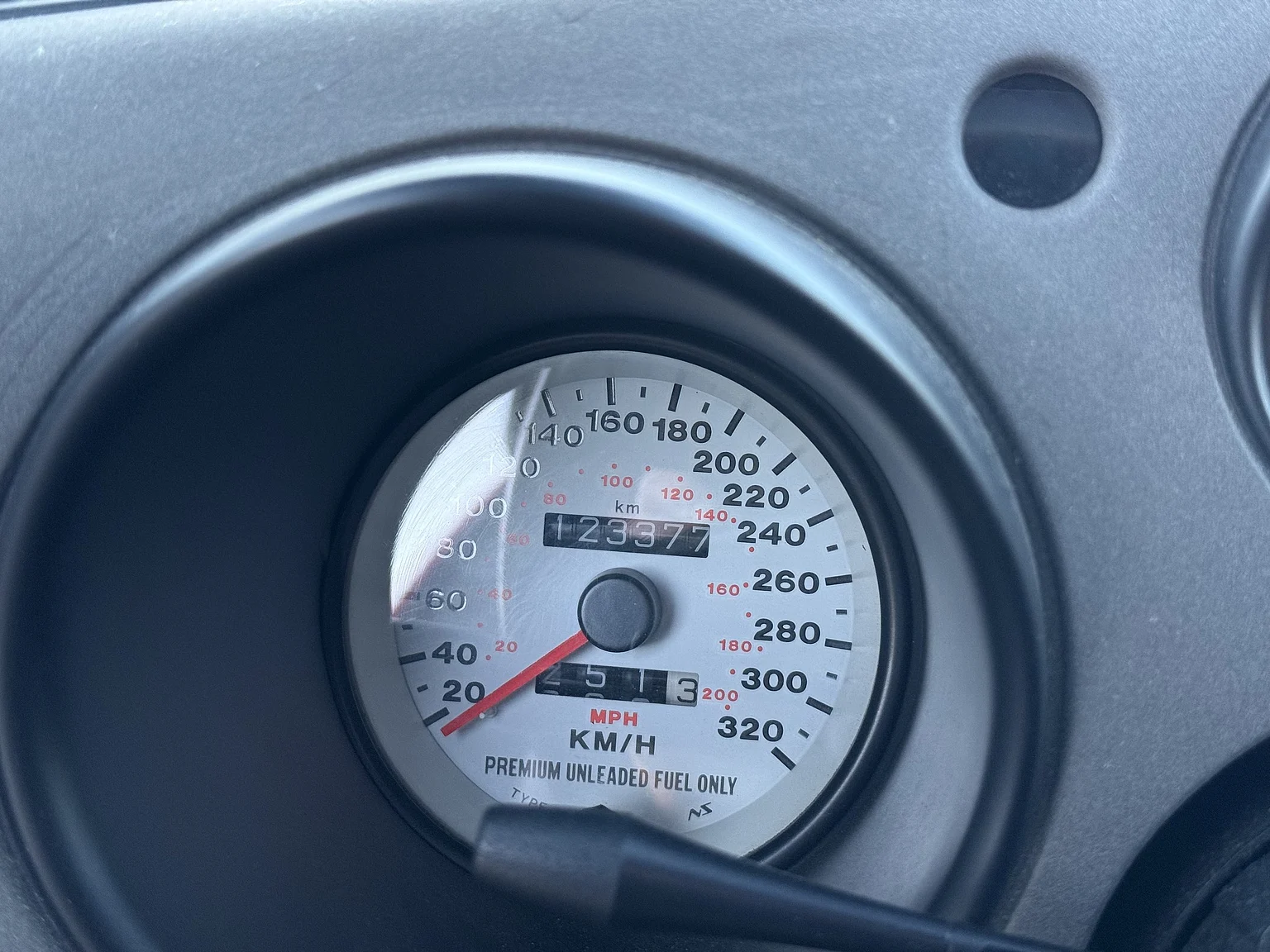 Innenraumfoto von 1994 Chrysler Viper (12)