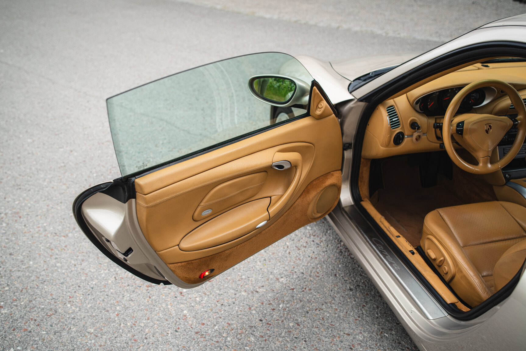 Interior image of 2004 Porsche 911 Carrera 4
