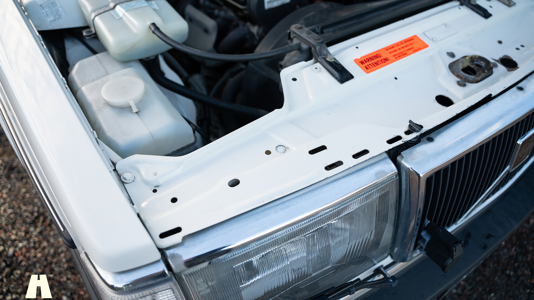 Image of 1988 Volvo 240 GL mechanics