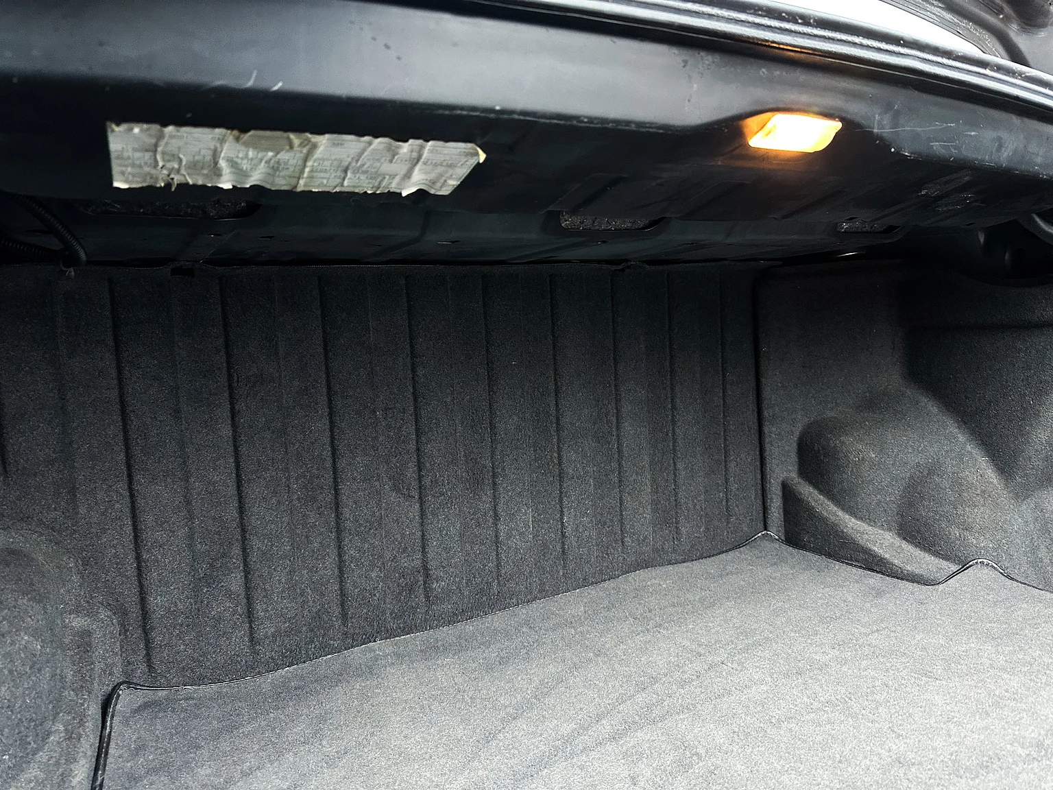 Interior image of 1993 Mercedes-Benz E 320 "AMG" (62)