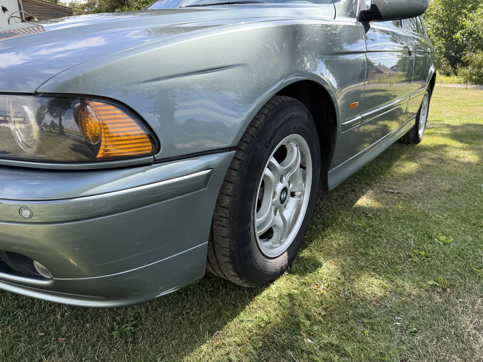 Aussenfoto 2003 BMW 525d Sedan (54)