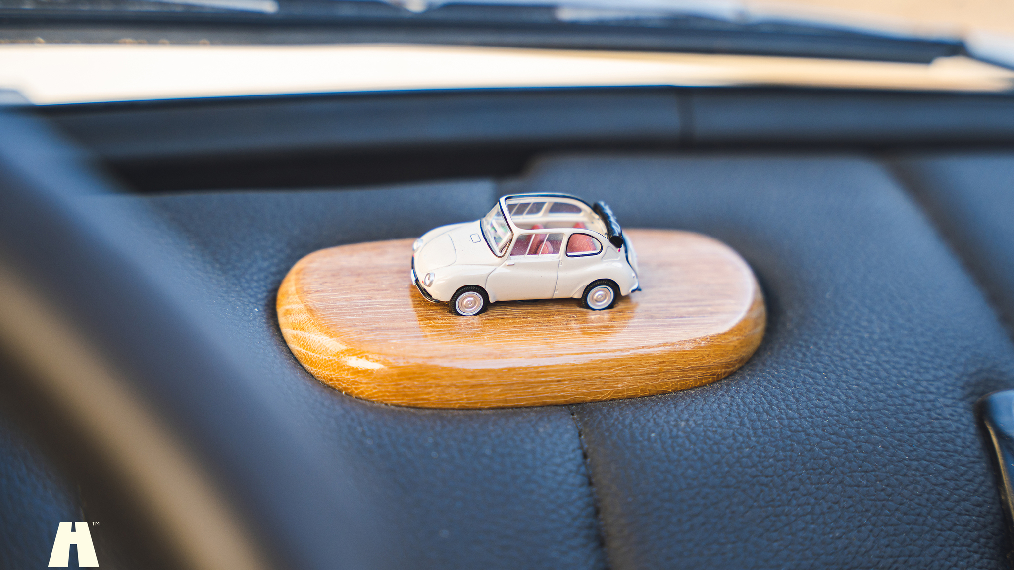 Innenraumfoto von 1968 Subaru 360 Deluxe (17)