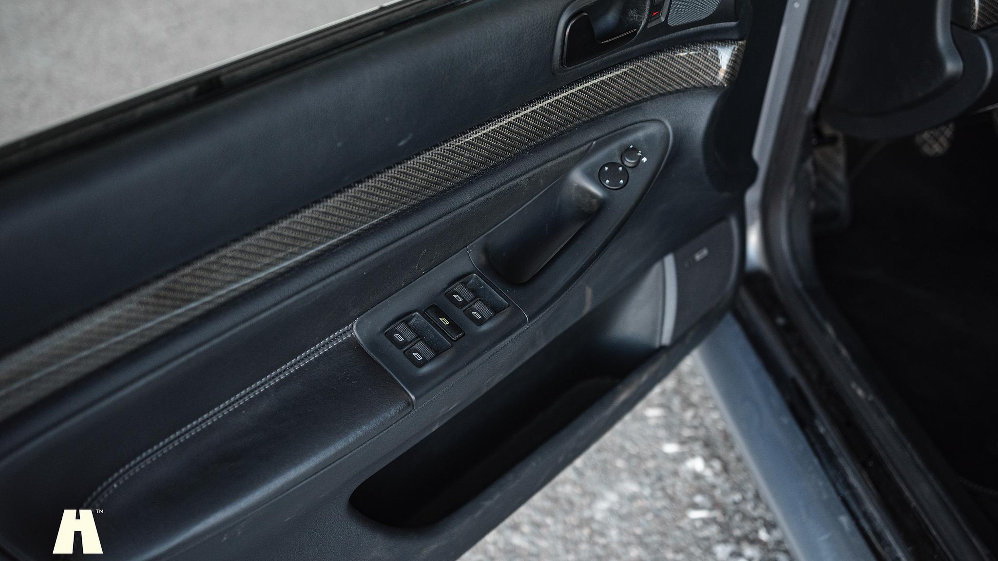 Interiörbild 2001 Audi RS4 B5 (8)