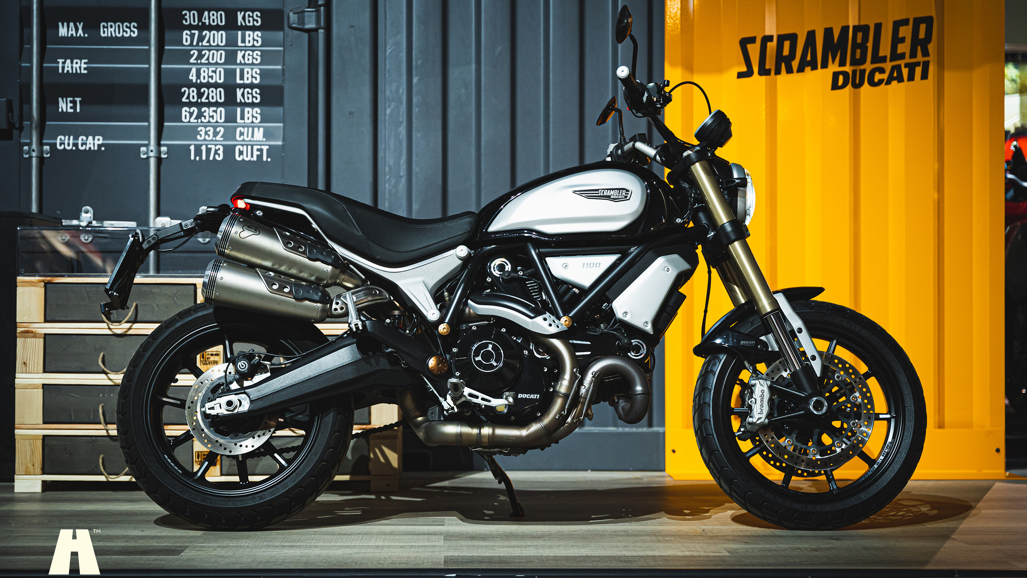 Aussenfoto 2018 Ducati Scrambler 1100 (2)