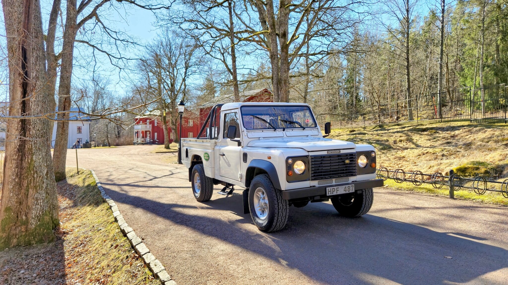 Exteriörbild på 1999 Land Rover Defender Single Cab Pickup