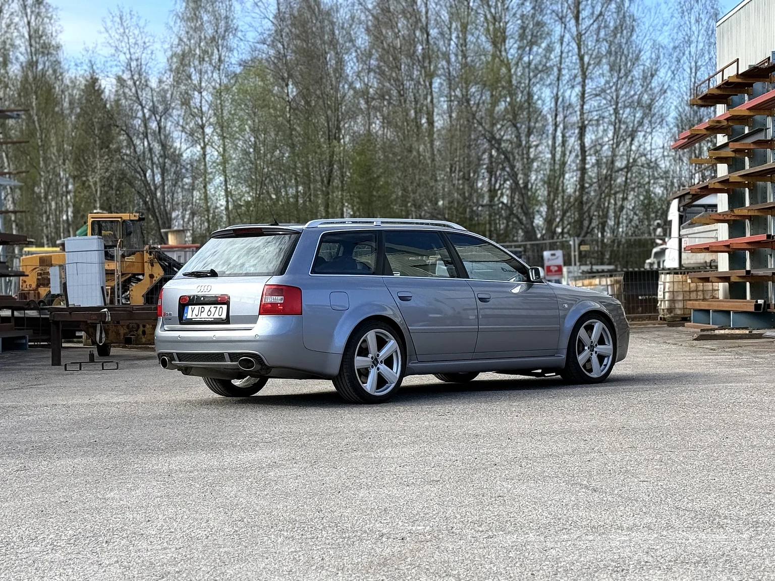 Aussenfoto 2002 Audi RS 6 Avant (14)