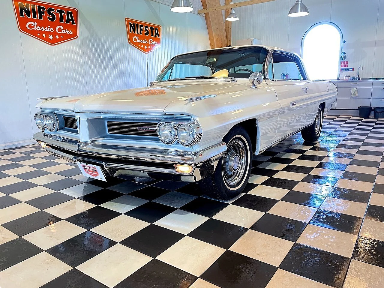 Bild von 1962 Pontiac Grand Prix (1)