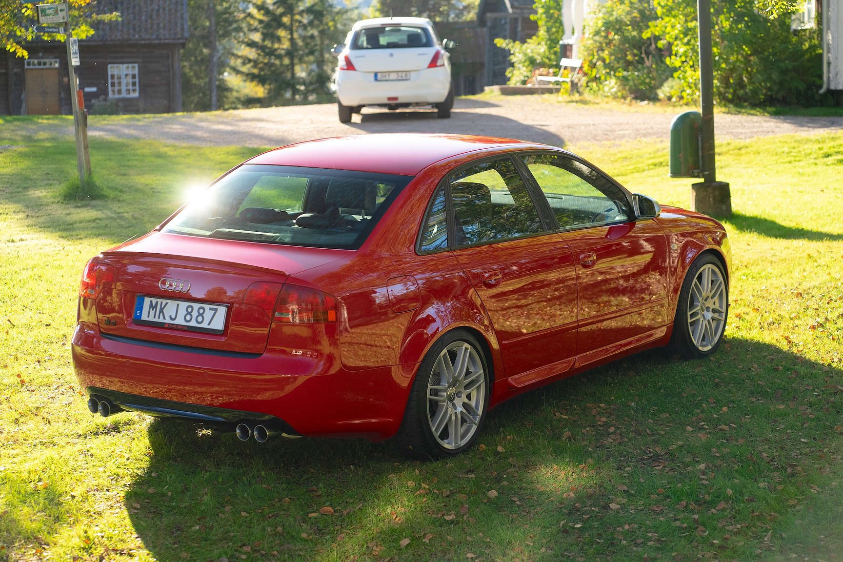 Exterior image of 2007 Audi  S4 quattro 4.2 V8 manuell