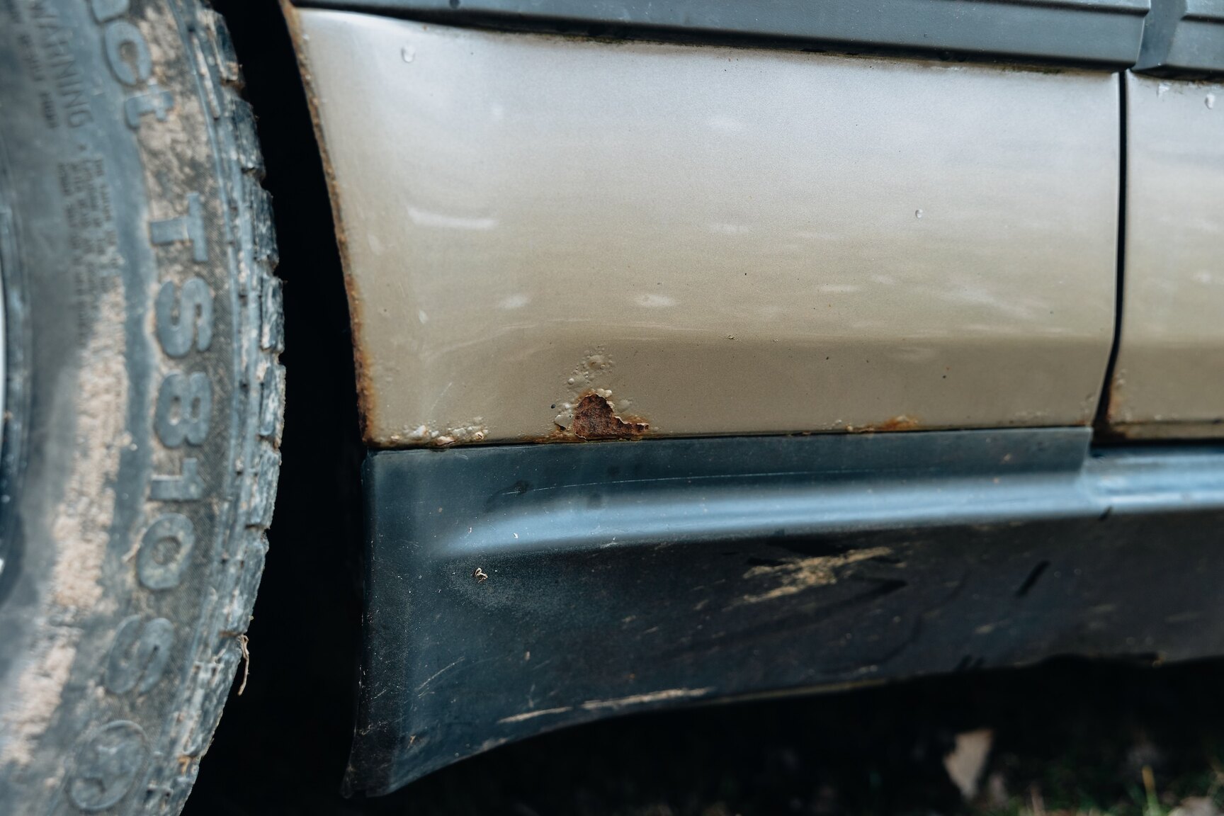 Exteriörbild på 1990 BMW 750iL (47)