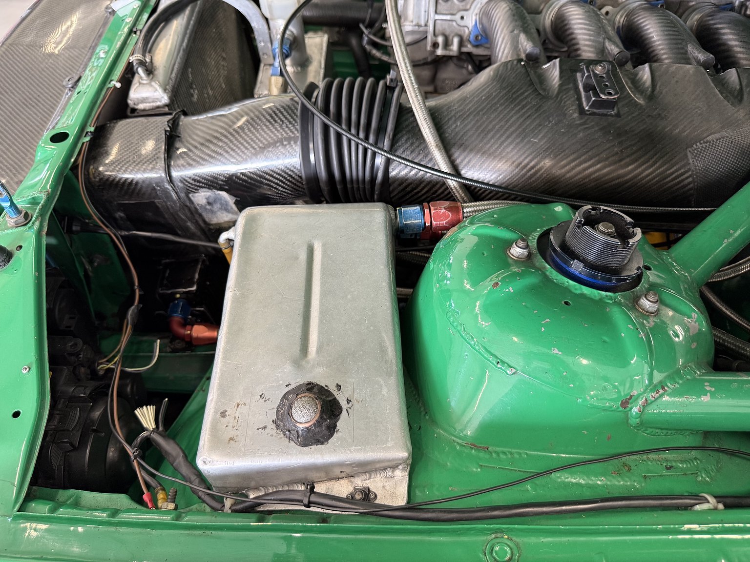 Image of 1993 BMW E36 Super Touring mechanics