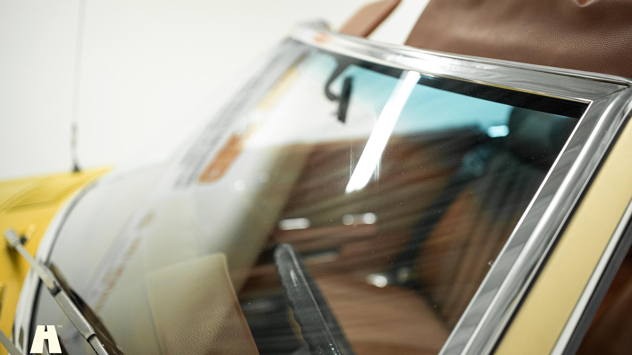 Exterior image of 1975 Mercedes SL 350