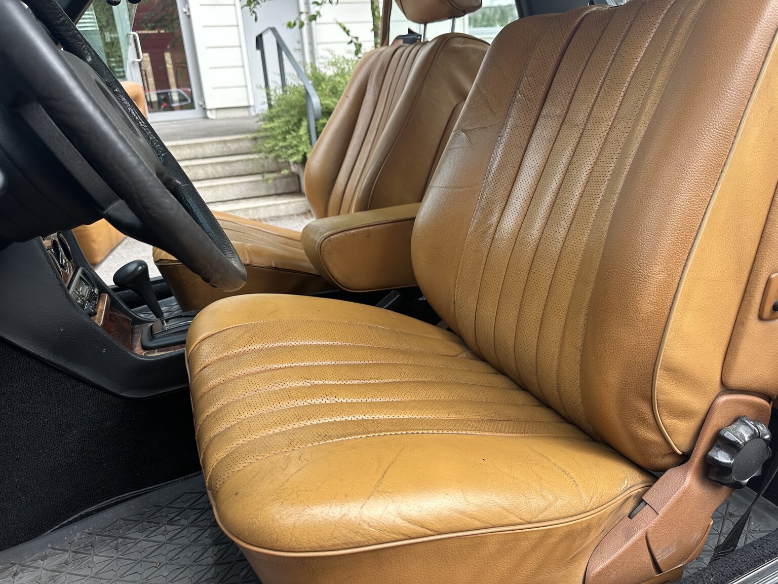 Interiörbild 1977 Mercedes-Benz 280 CE