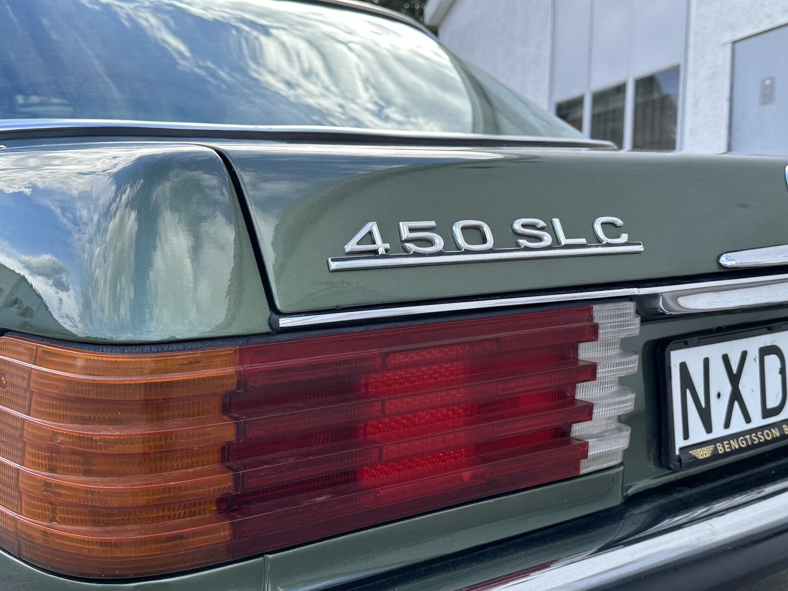 Exterior image of 1974 Mercedes Benz 450 SLC (48)