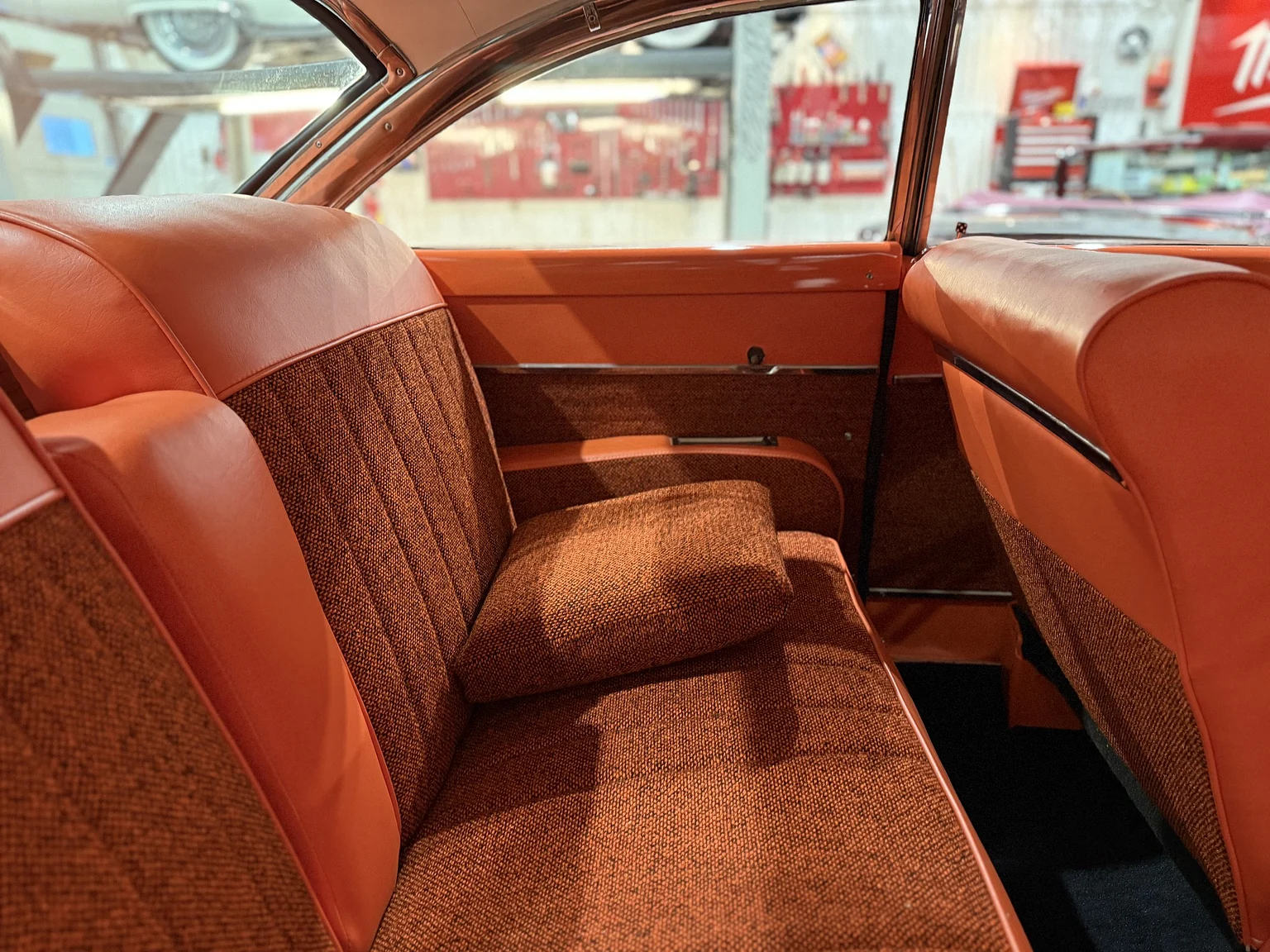 Innenraumfoto von 1956 Mercury Montclair Sport Sedan (39)