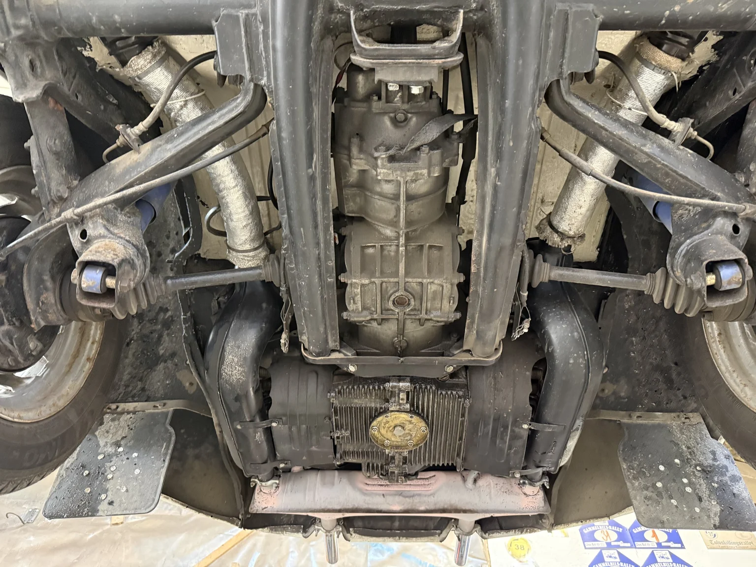 Image of 1972 Volkswagen 1302 S Cabriolet mechanics (23)