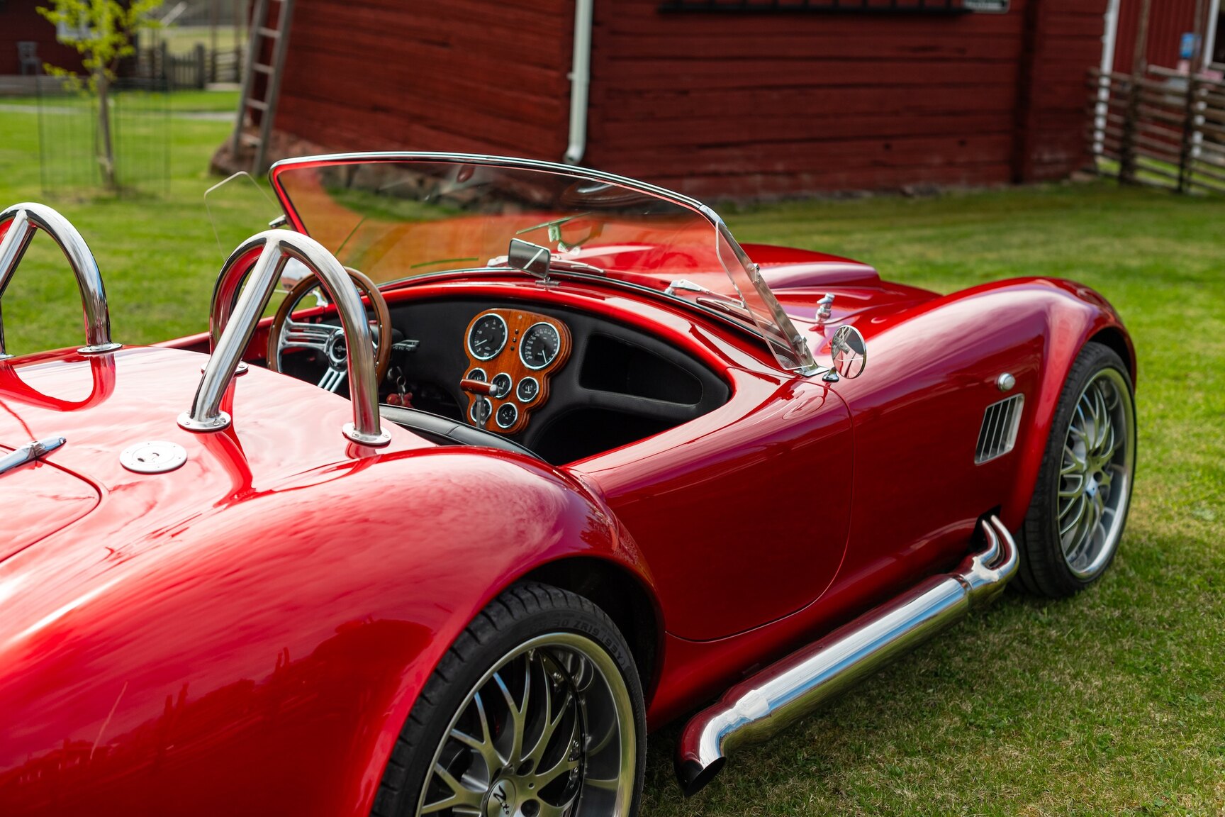 Exterior image of 2011 AC Cobra Replika