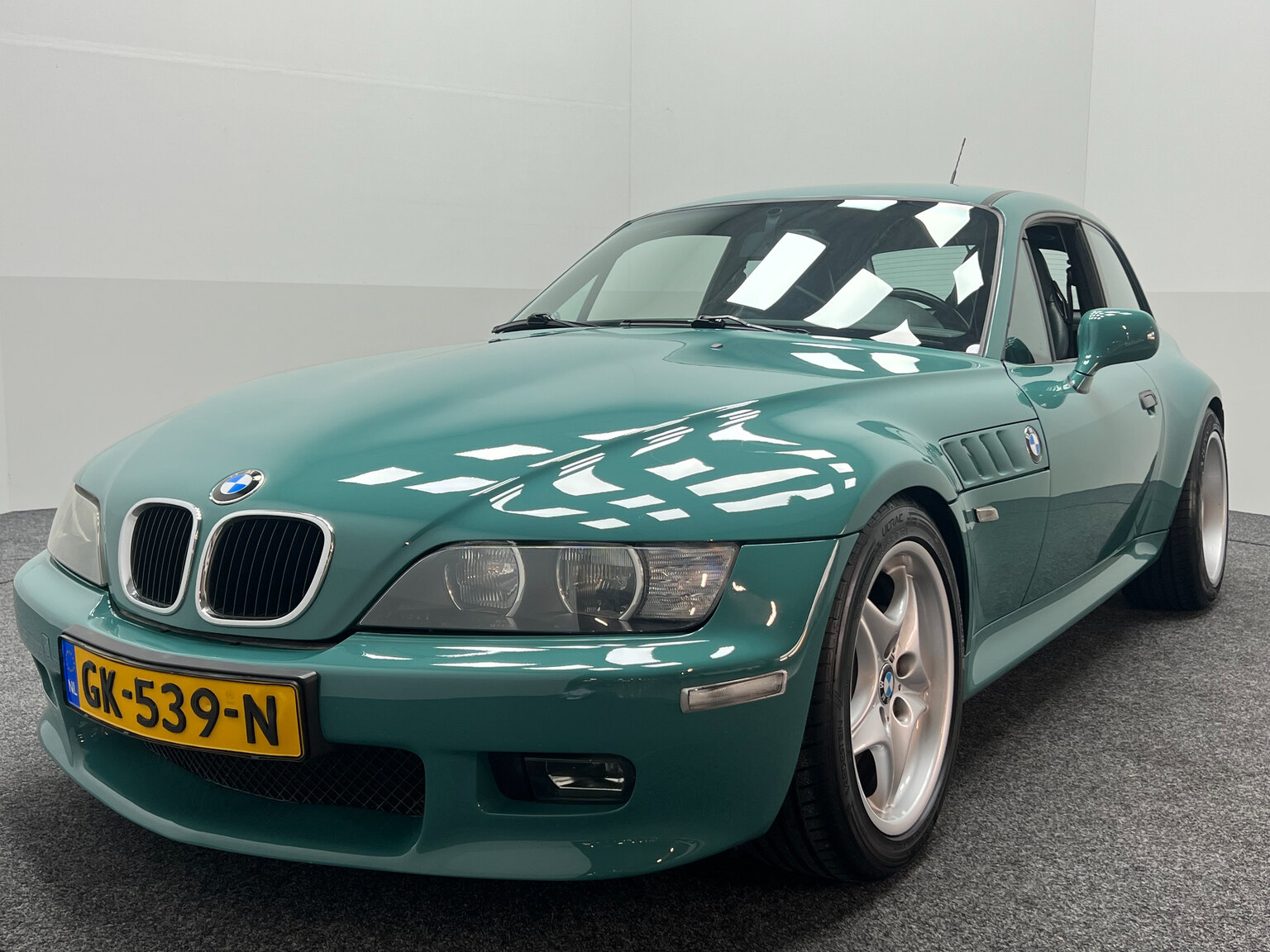 Exteriörbild på 2000 BMW Z3 Coupé 3.0
