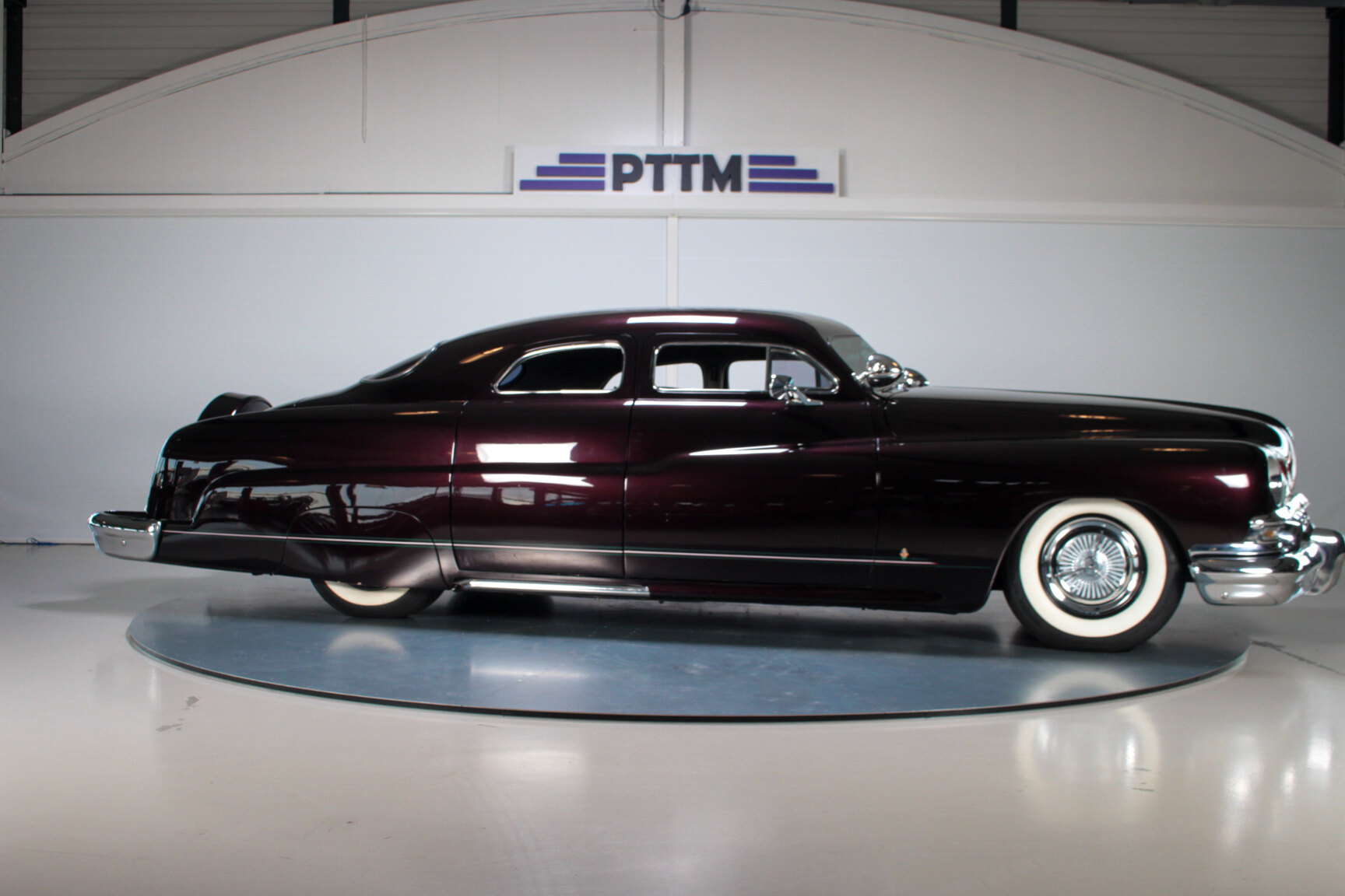 Exterior image of 1951 Lincoln Cosmopolitan 