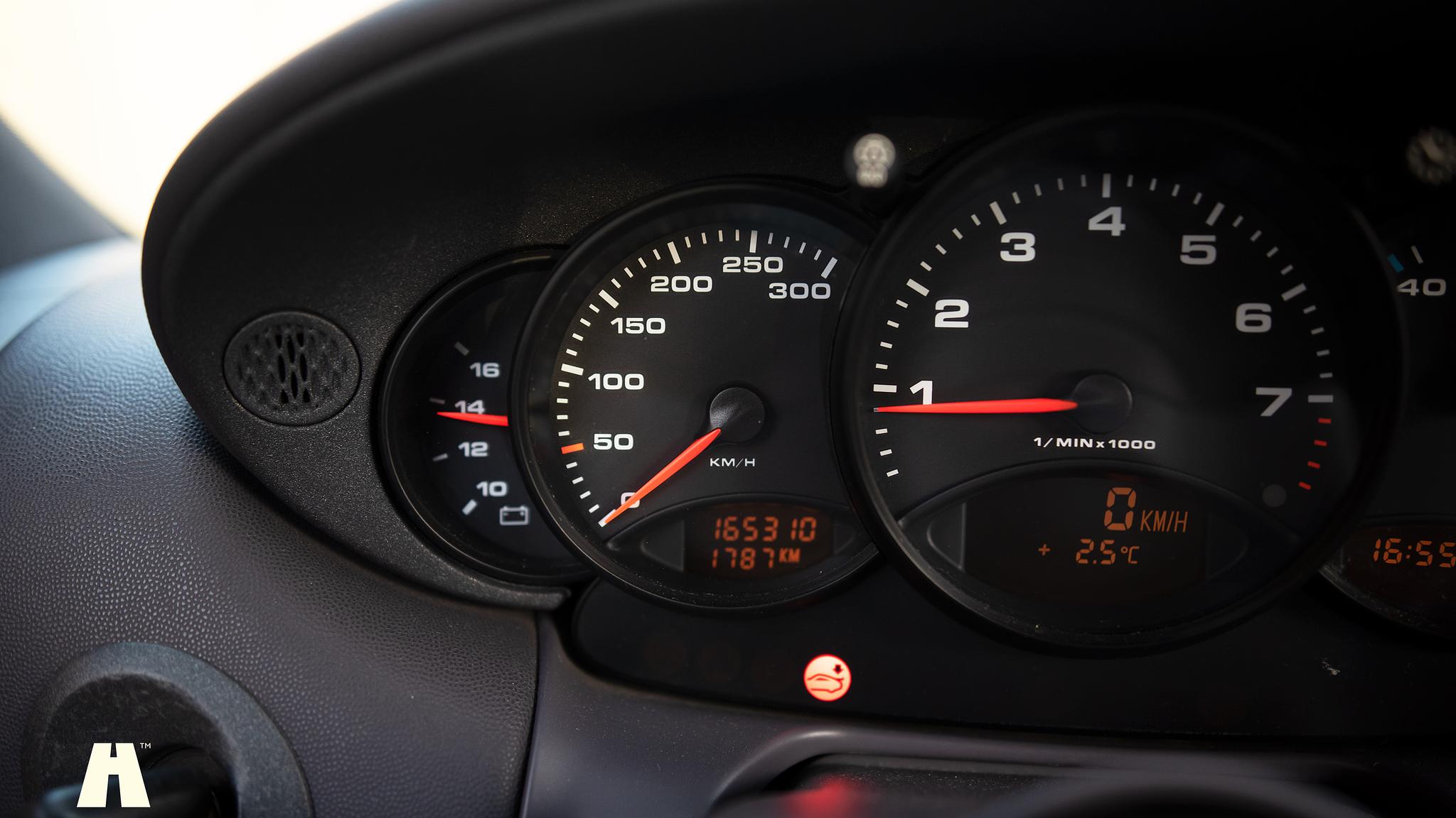 Interior image of 1998 Porsche 996 Carrera 2 “Clubsport”