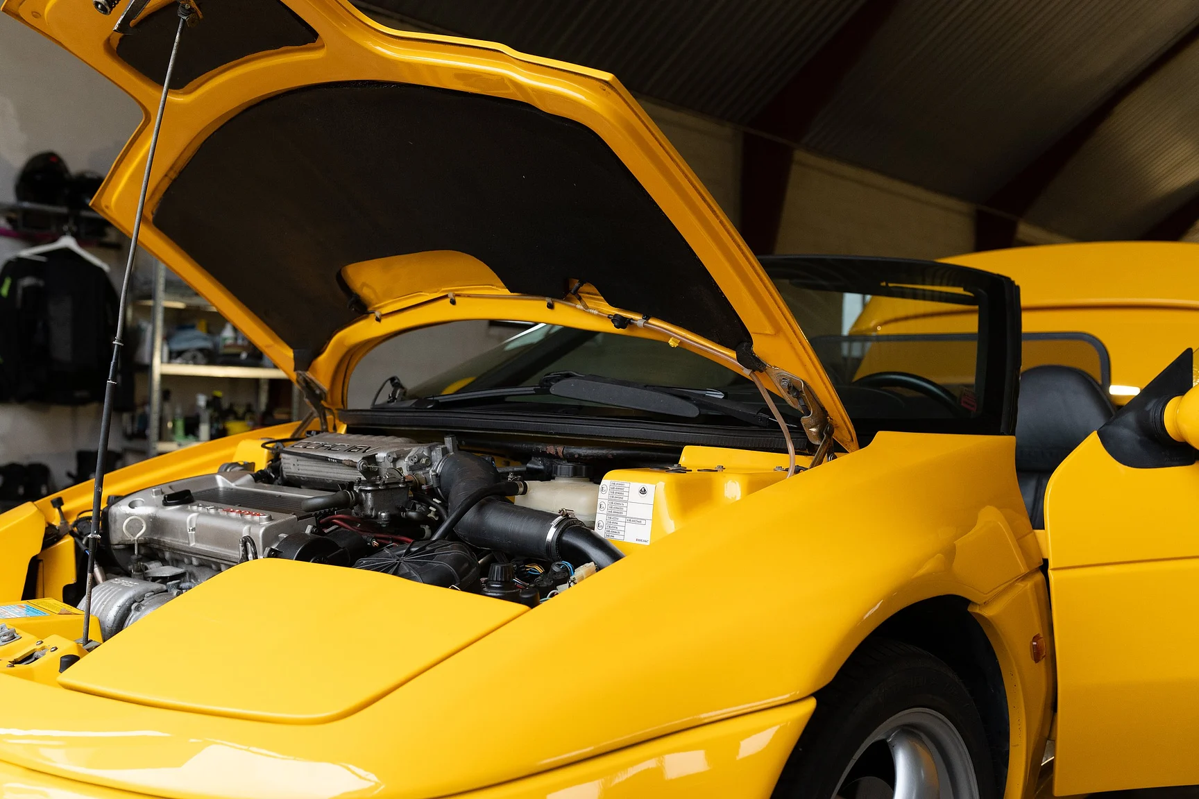 Image of 1995 Lotus Elan Roadster mechanics (12)
