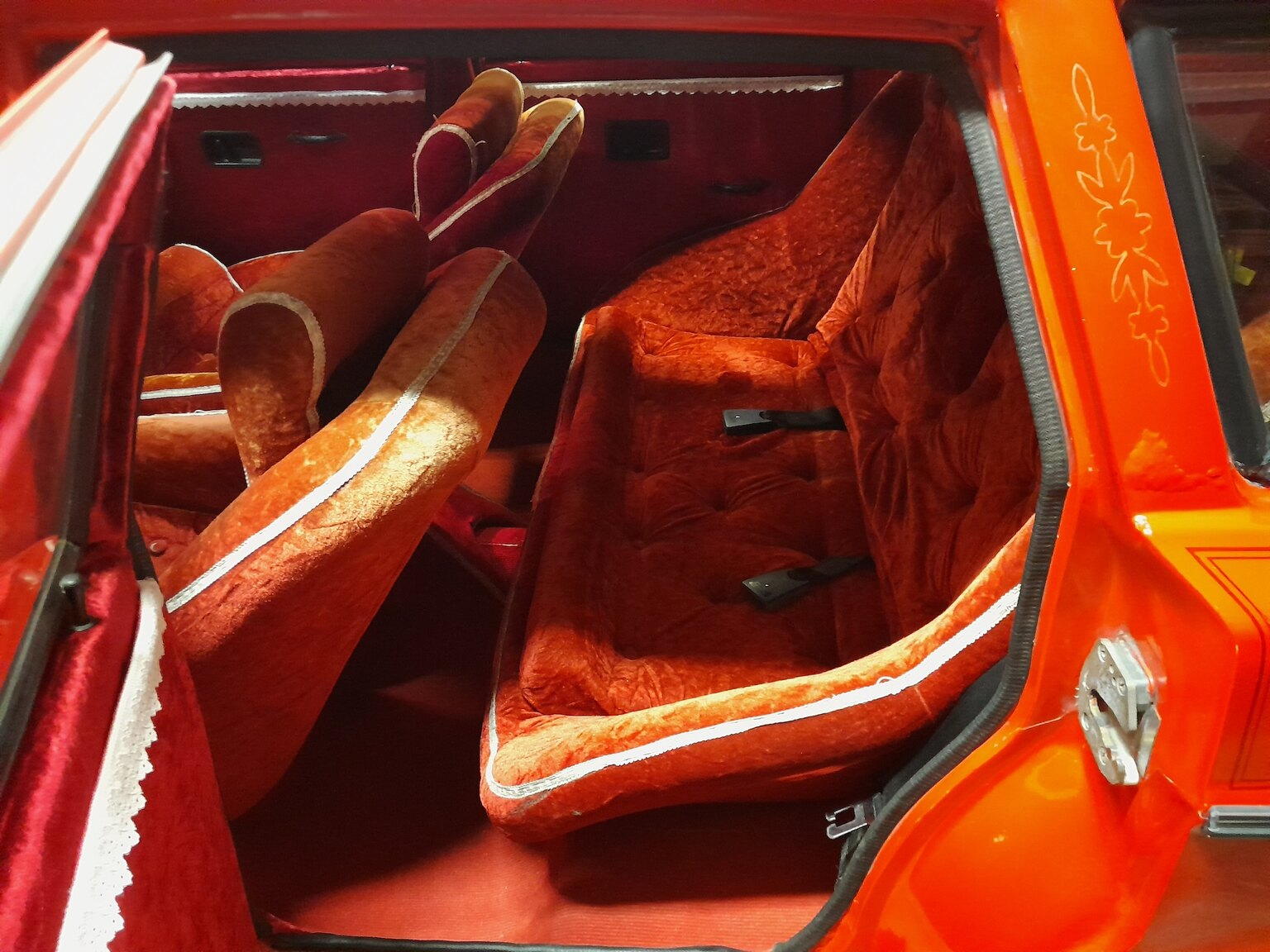 Interiörbild 1968 Volvo 145 Custom