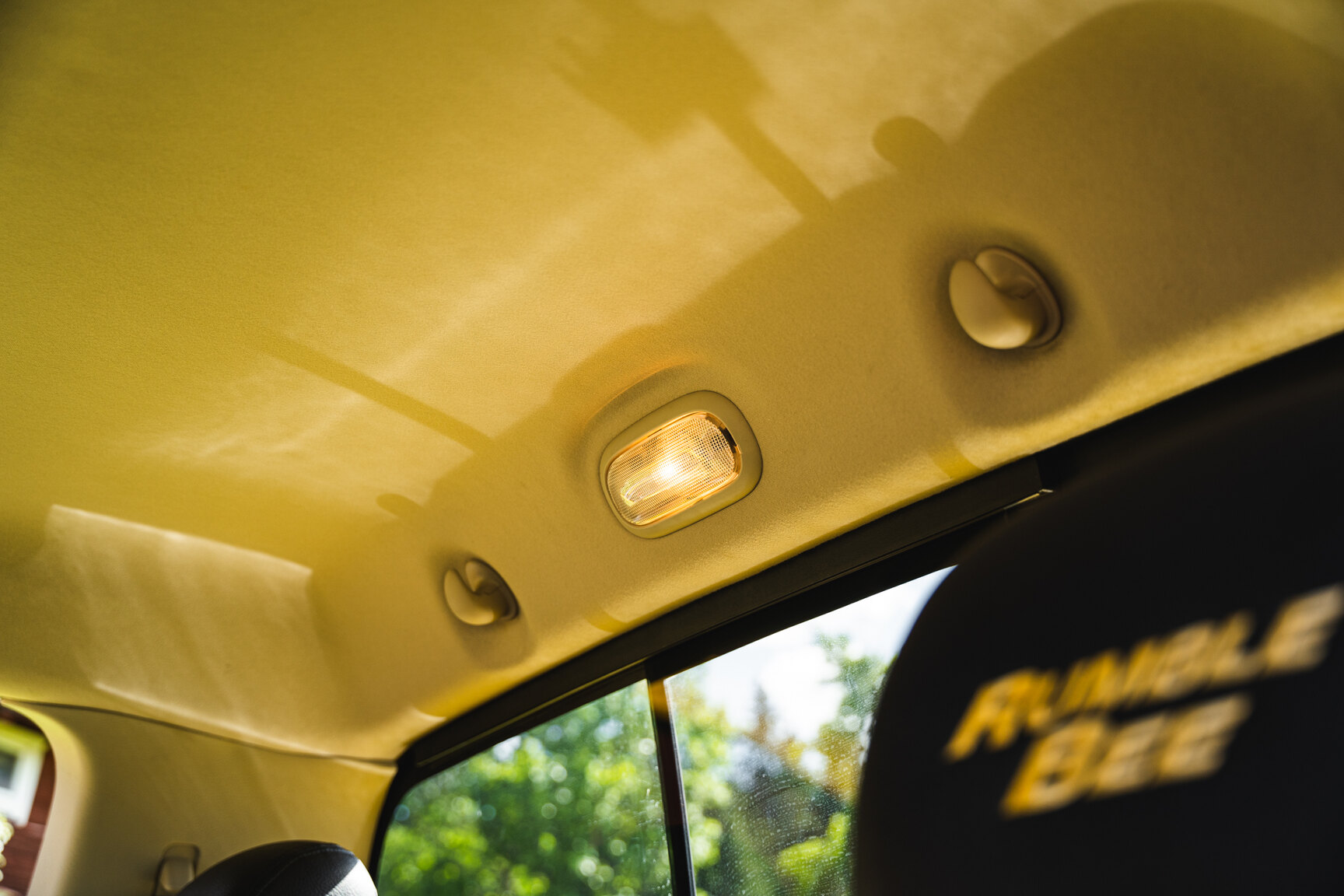 Innenraumfoto von 2005 Dodge Ram 1500 Bumble Bee