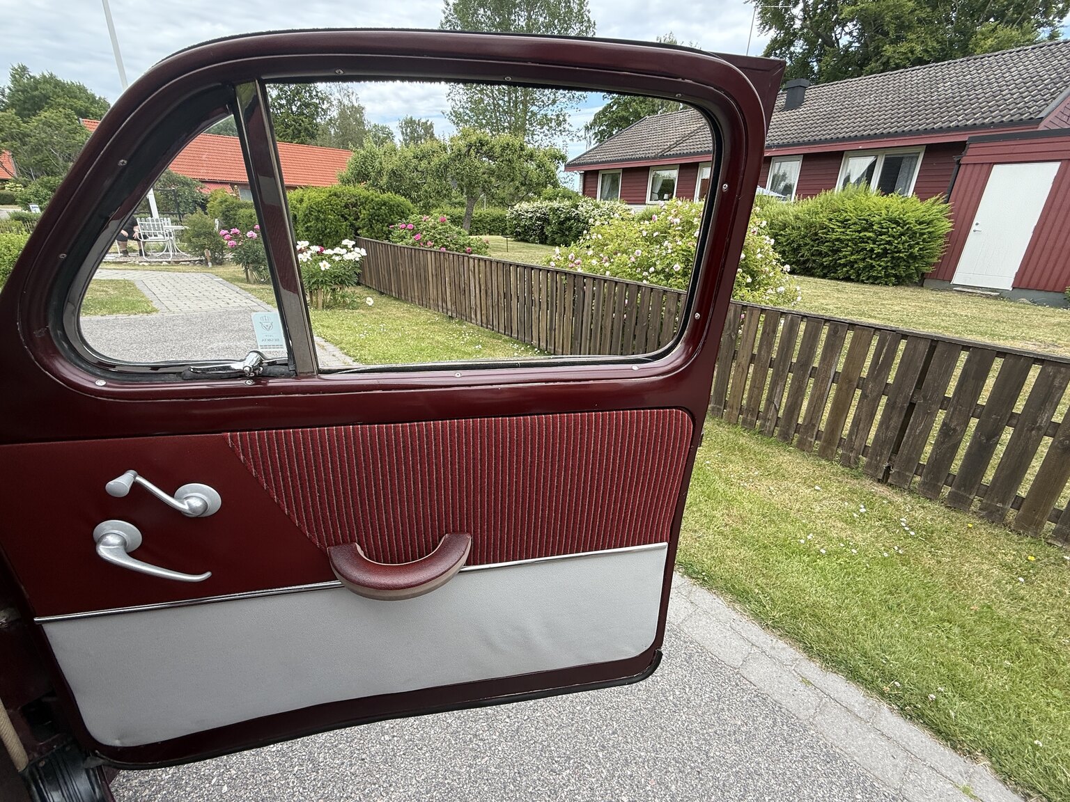 Interior image of 1953 Volvo PV 444 ES