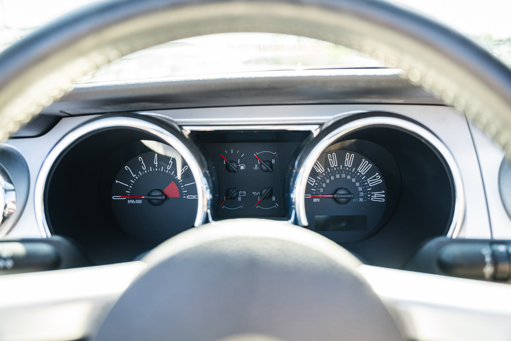 Interior image of 2005 Ford Mustang GT Cabriolet