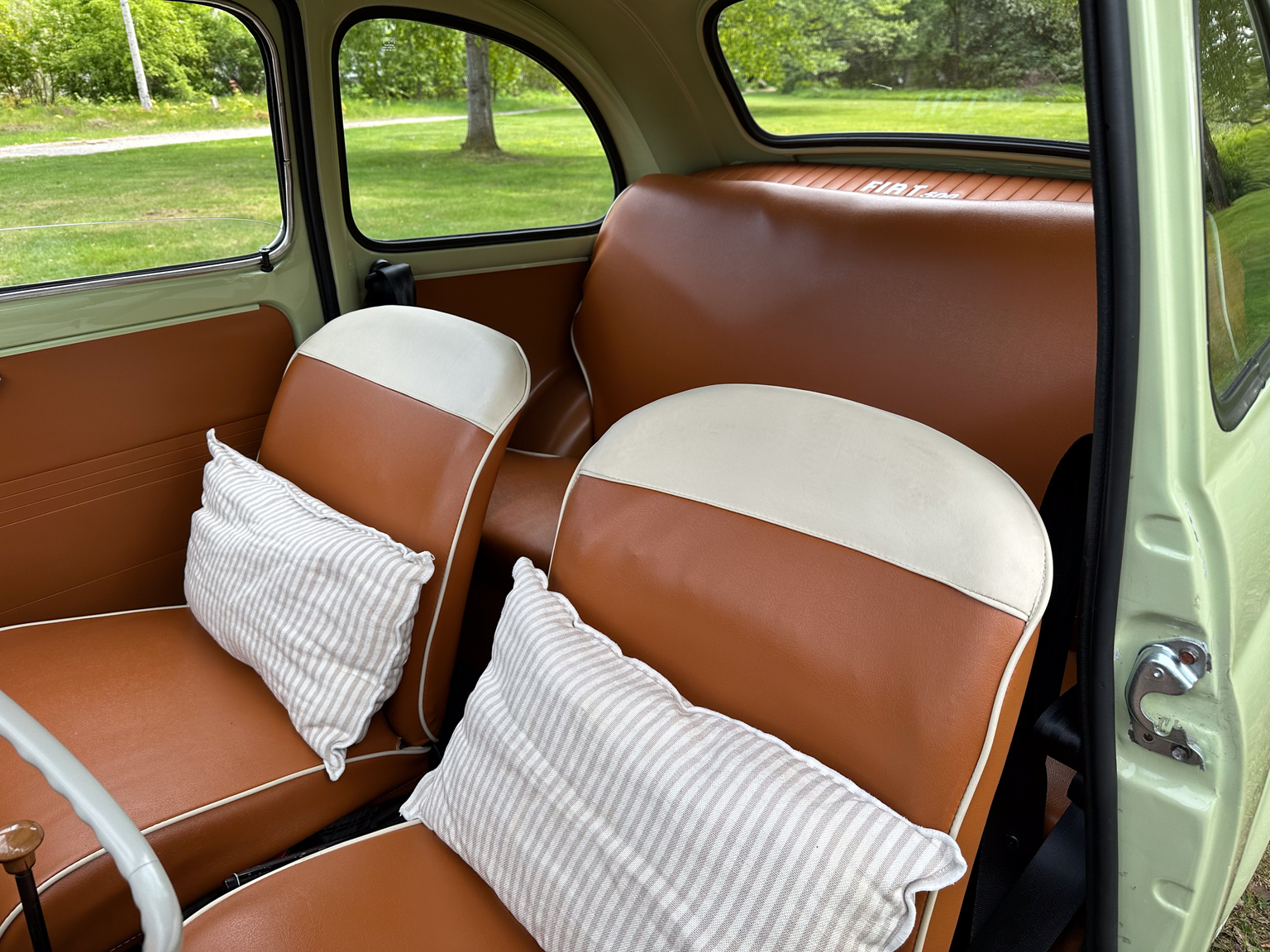 Innenraumfoto von 1970 Fiat 500 Lusso