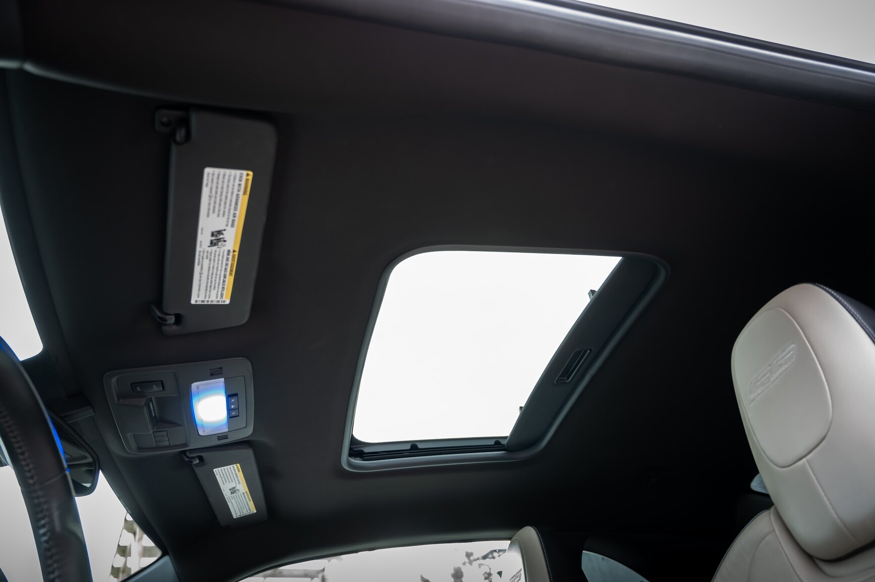 Interior image of 2010 Chevrolet Camaro SS (39)