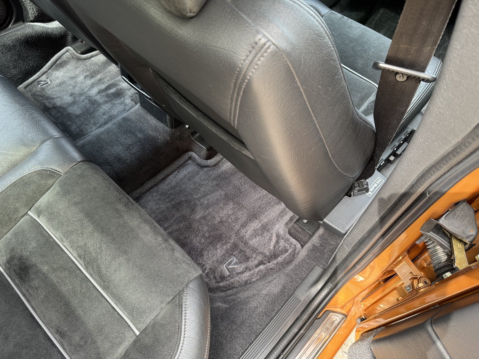 Interior image of 1996 Volvo 850 R