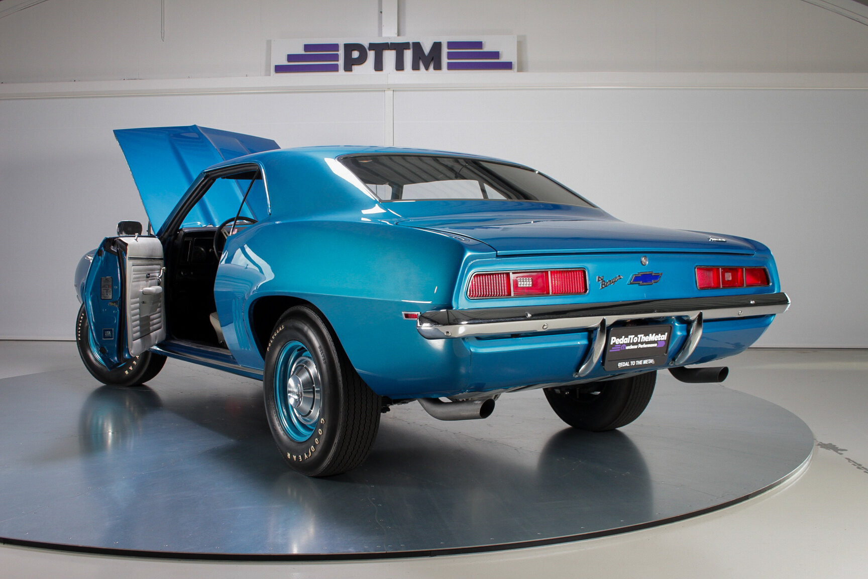 Exterior image of 1969 Chevrolet Camaro COPO TRIBUTE