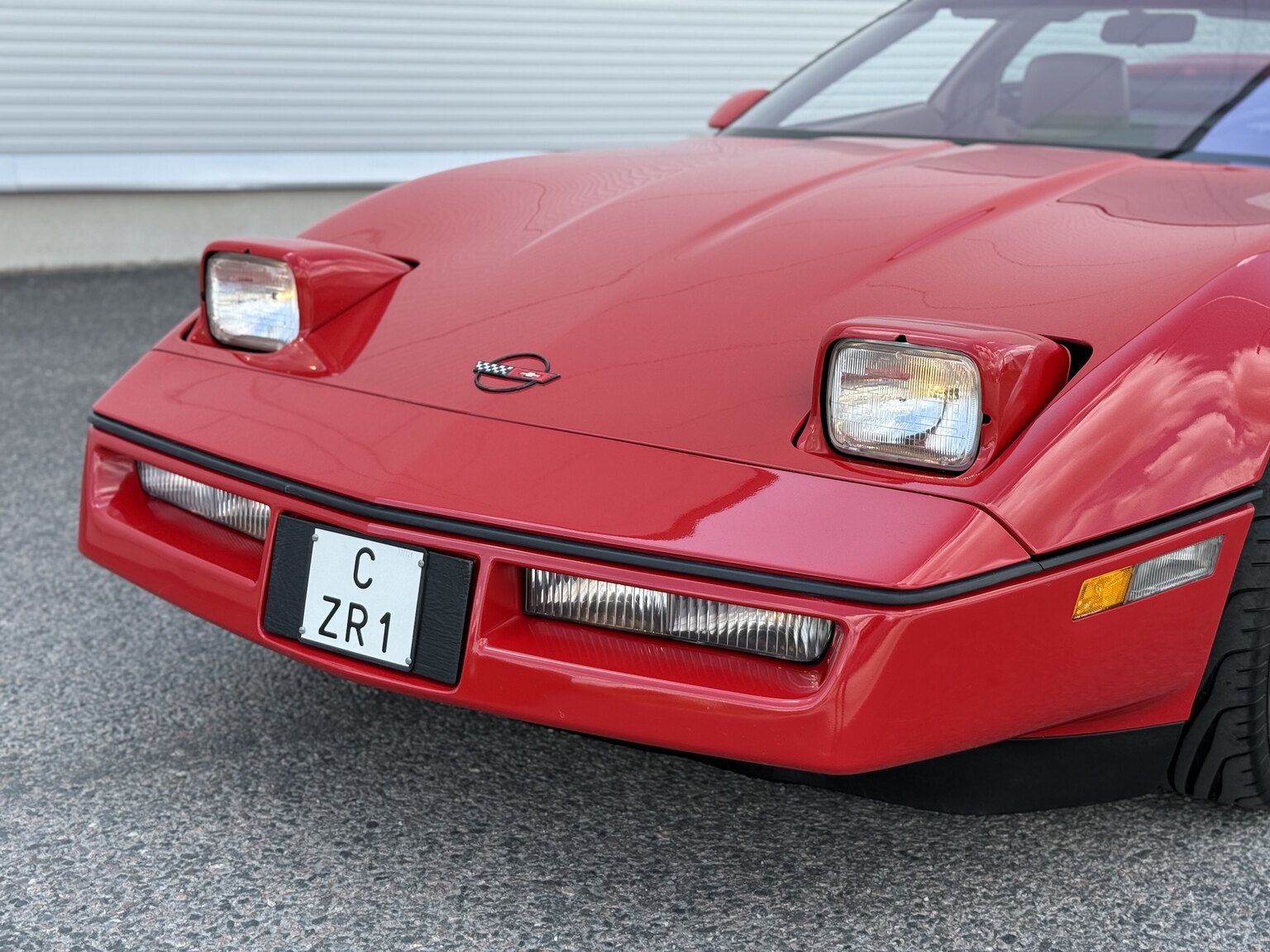 Exterior image of 1990 Chevrolet Corvette ZR-1 Targa
