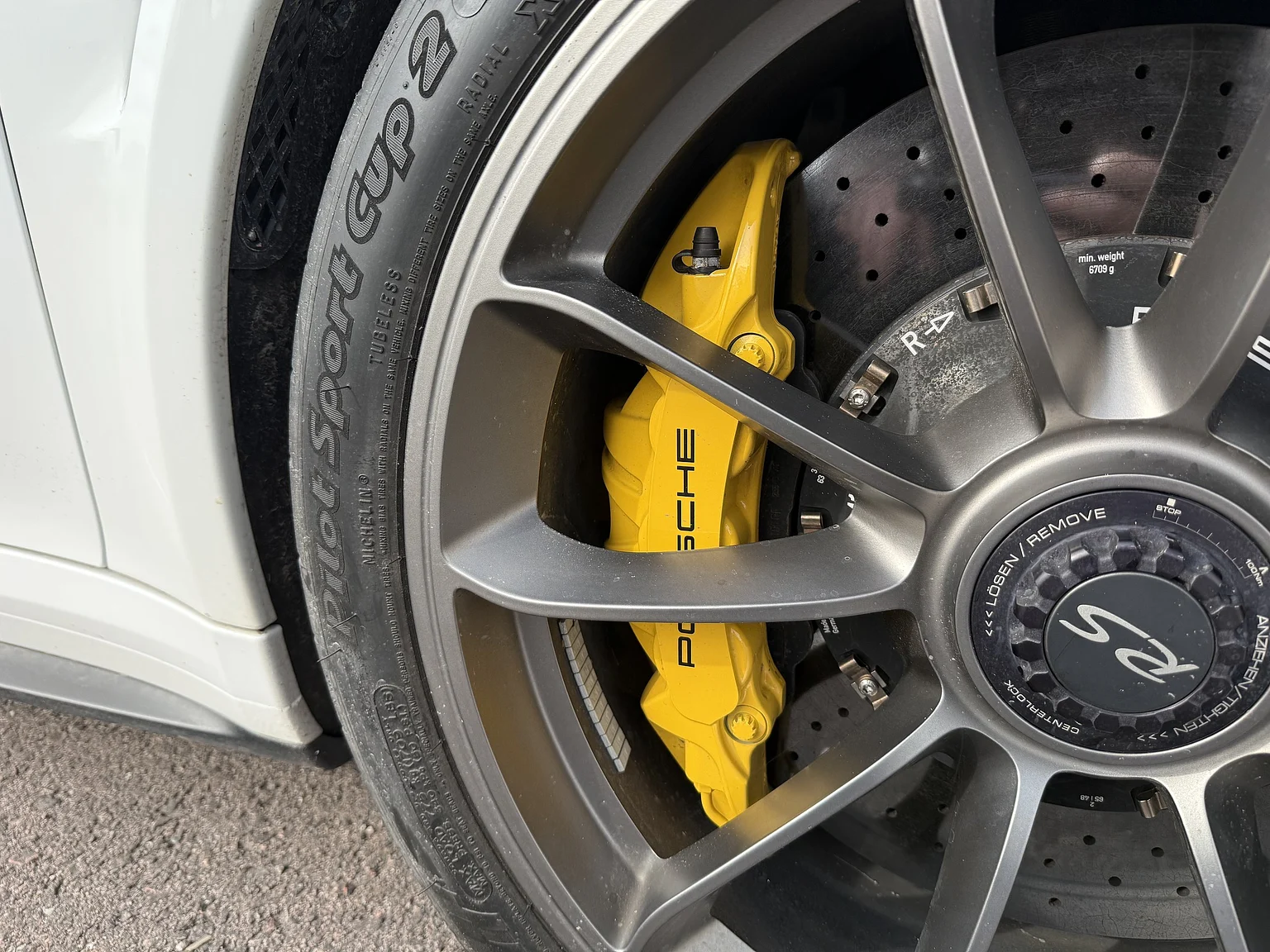 Exteriörbild på 2016 Porsche 911 GT3 RS (70)