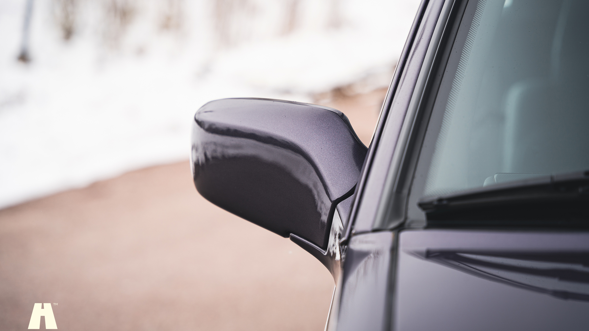 Exterior image of 1995 Volvo 940 SE