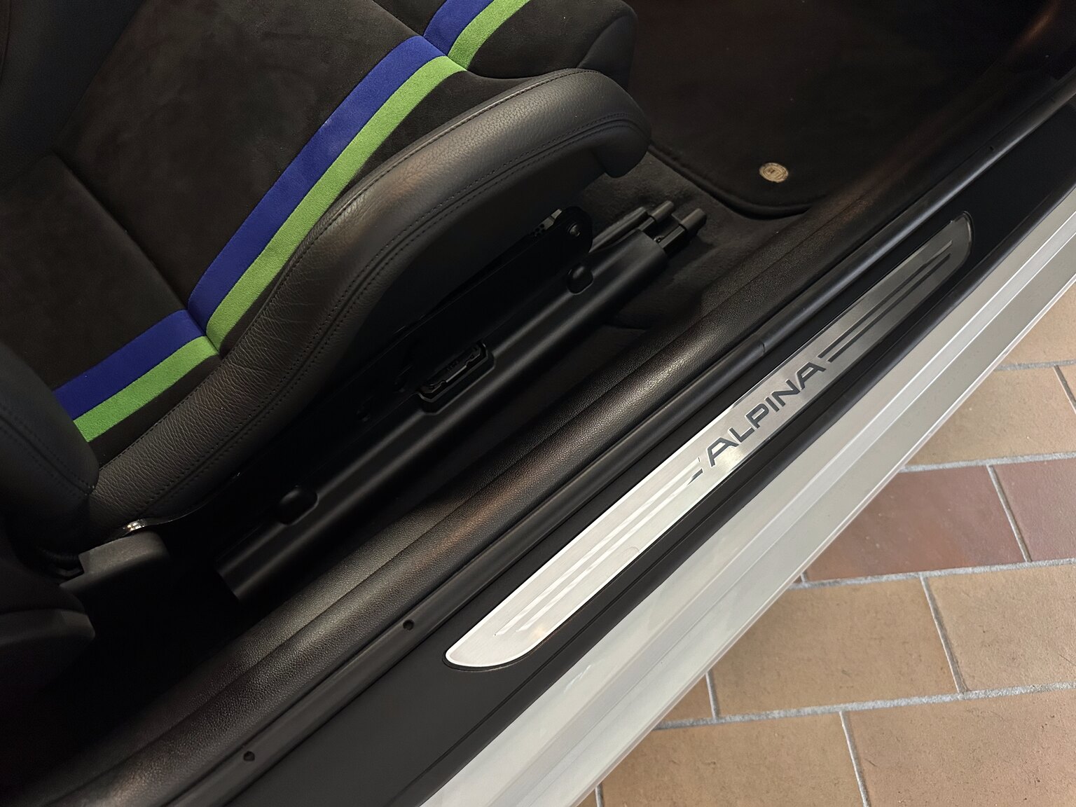 Innenraumfoto von 2012 ALPINA B3 GT3 Switch-Tronic