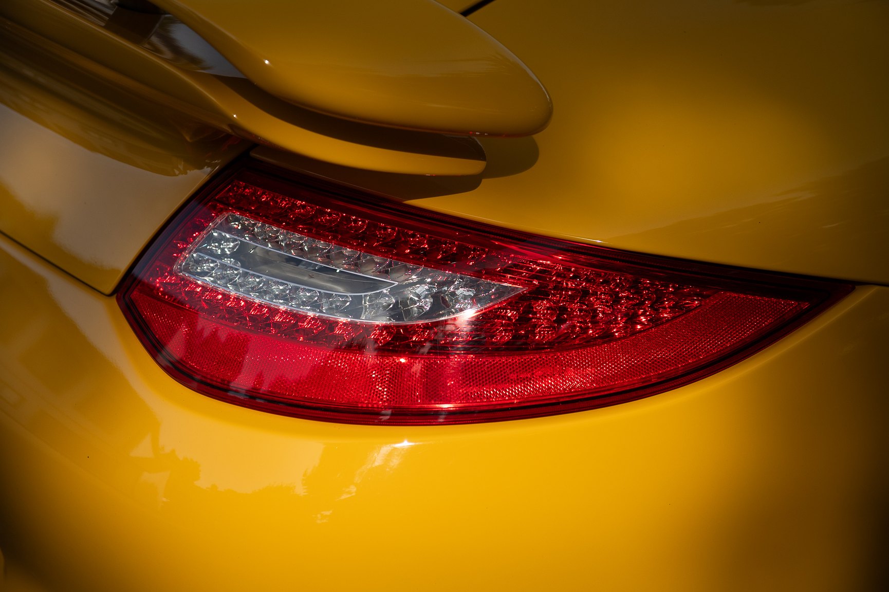 Exteriörbild på 2009 Porsche 911 Carrera (53)