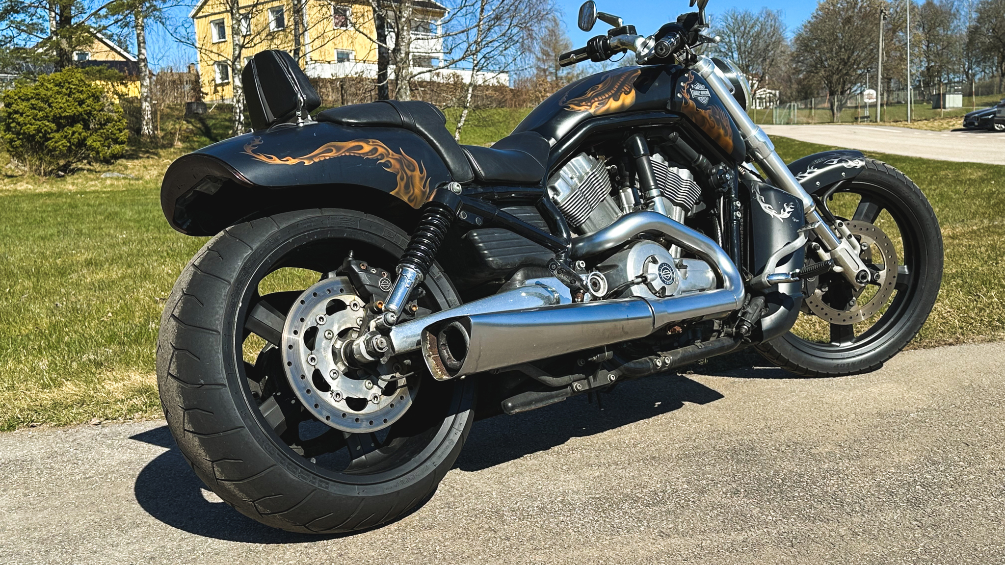 Exterior image of 2010 Harley Davidson Muscle Rod